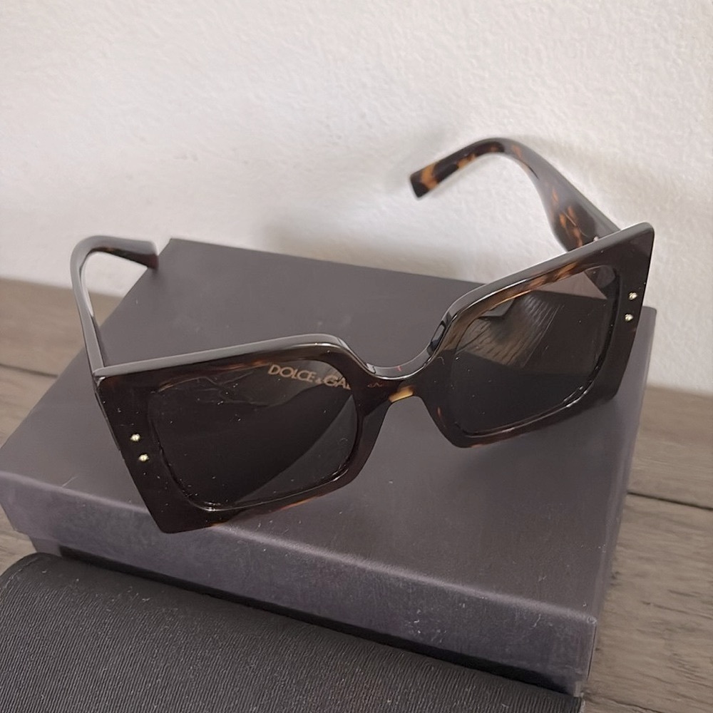 NWT [Dolce & Gabanna] DNA Oversized Squared Luxury Sunglasses in Havana - Picture 9 of 15